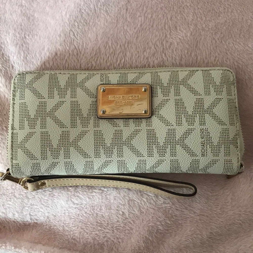 Michael Kors Continental Monogram - image 1